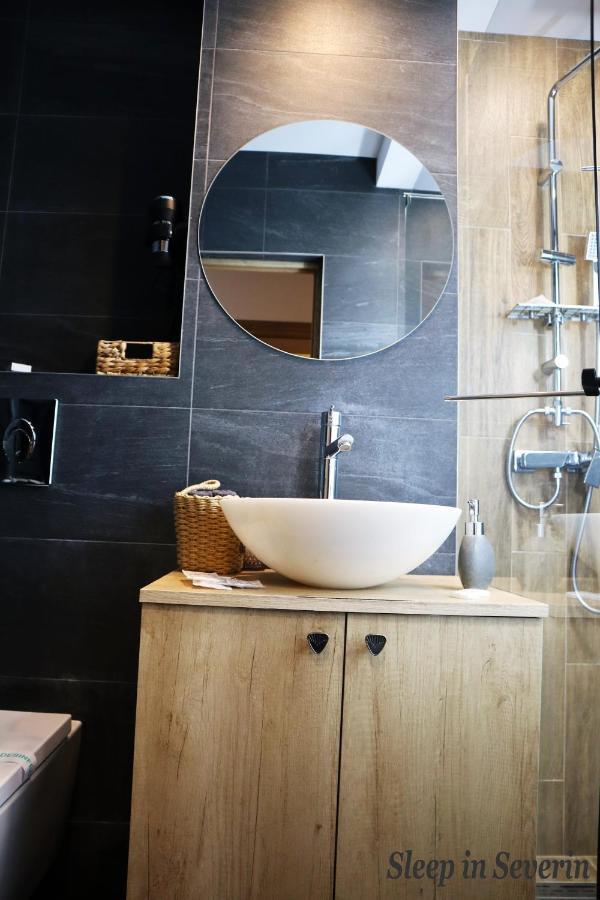 Apartament Ultracentral 2 Ντρομπέτα-Τούρνου Σεβερίν Εξωτερικό φωτογραφία